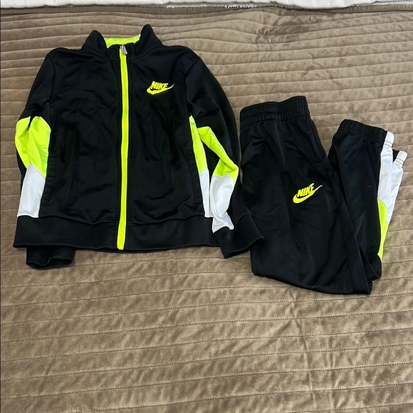 Nike Black and Neon Yellow Tracksuit - Picture 1 of 1